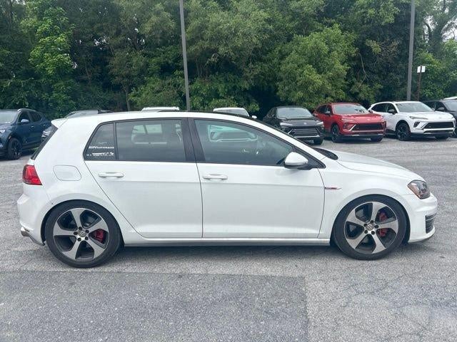 2017 Volkswagen Golf GTI 2.0T 4-Door S DSG