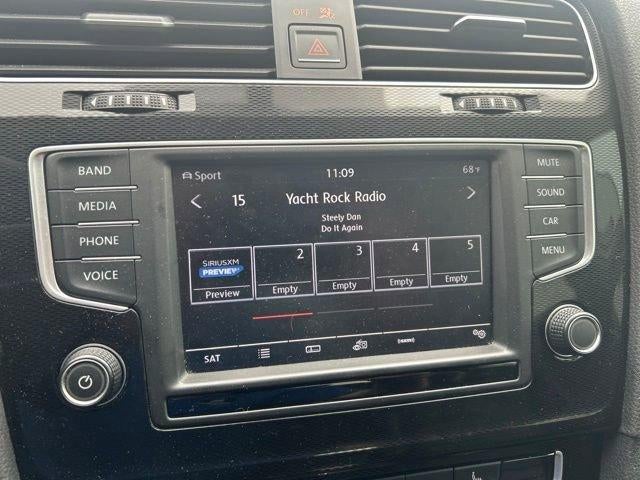 2017 Volkswagen Golf GTI 2.0T 4-Door S DSG