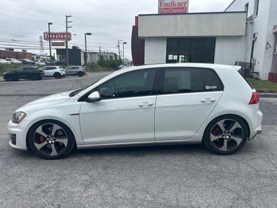 2017 Volkswagen Golf GTI 2.0T 4-Door S DSG