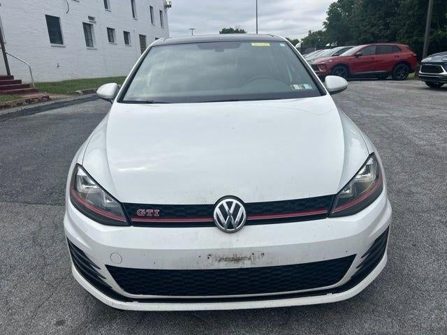 2017 Volkswagen Golf GTI 2.0T 4-Door S DSG
