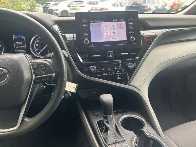 2022 Toyota Camry LE Auto (SE)