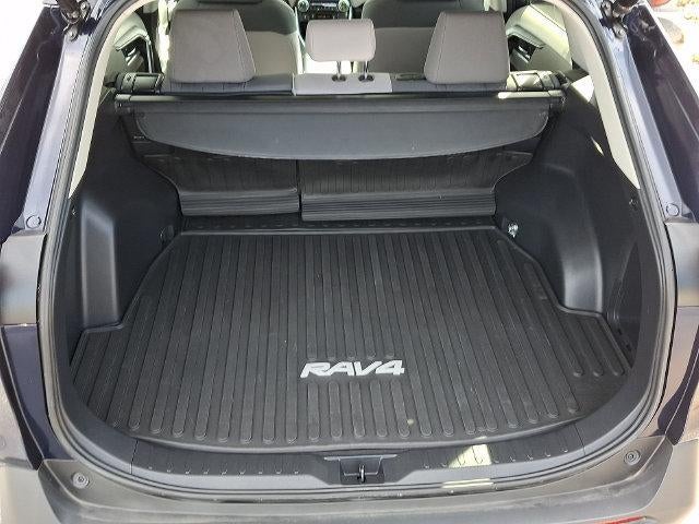 2022 Toyota RAV4 Hybrid XLE AWD (Natl)