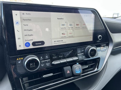 2023 Toyota Highlander Hybrid XLE AWD (Natl)