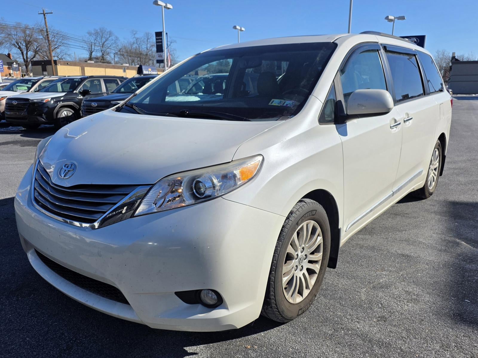 2015 Toyota Sienna 5dr 8-Pass Van XLE FWD (Natl)