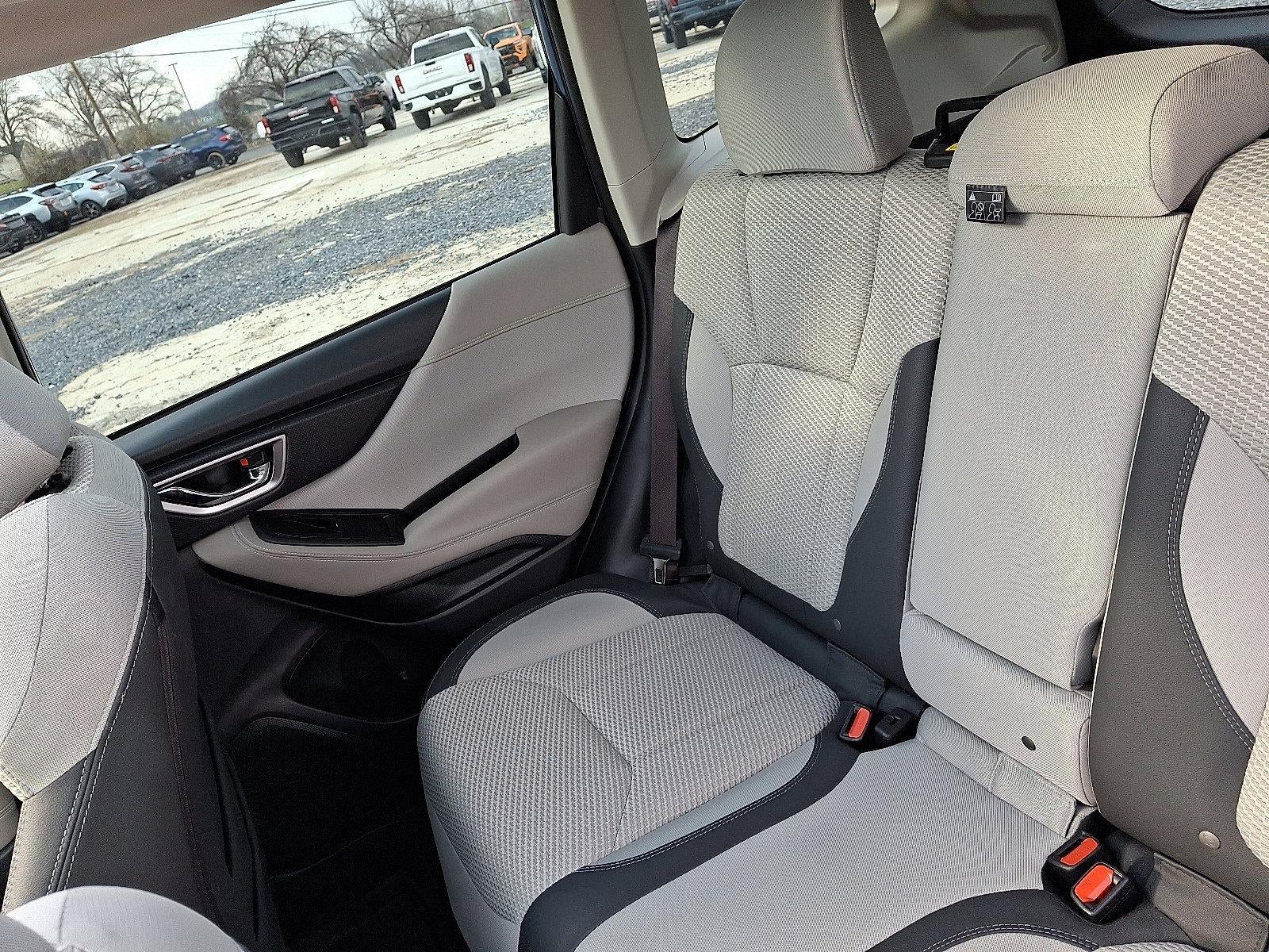 2022 Subaru Forester Premium CVT