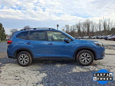 2022 Subaru Forester Premium CVT