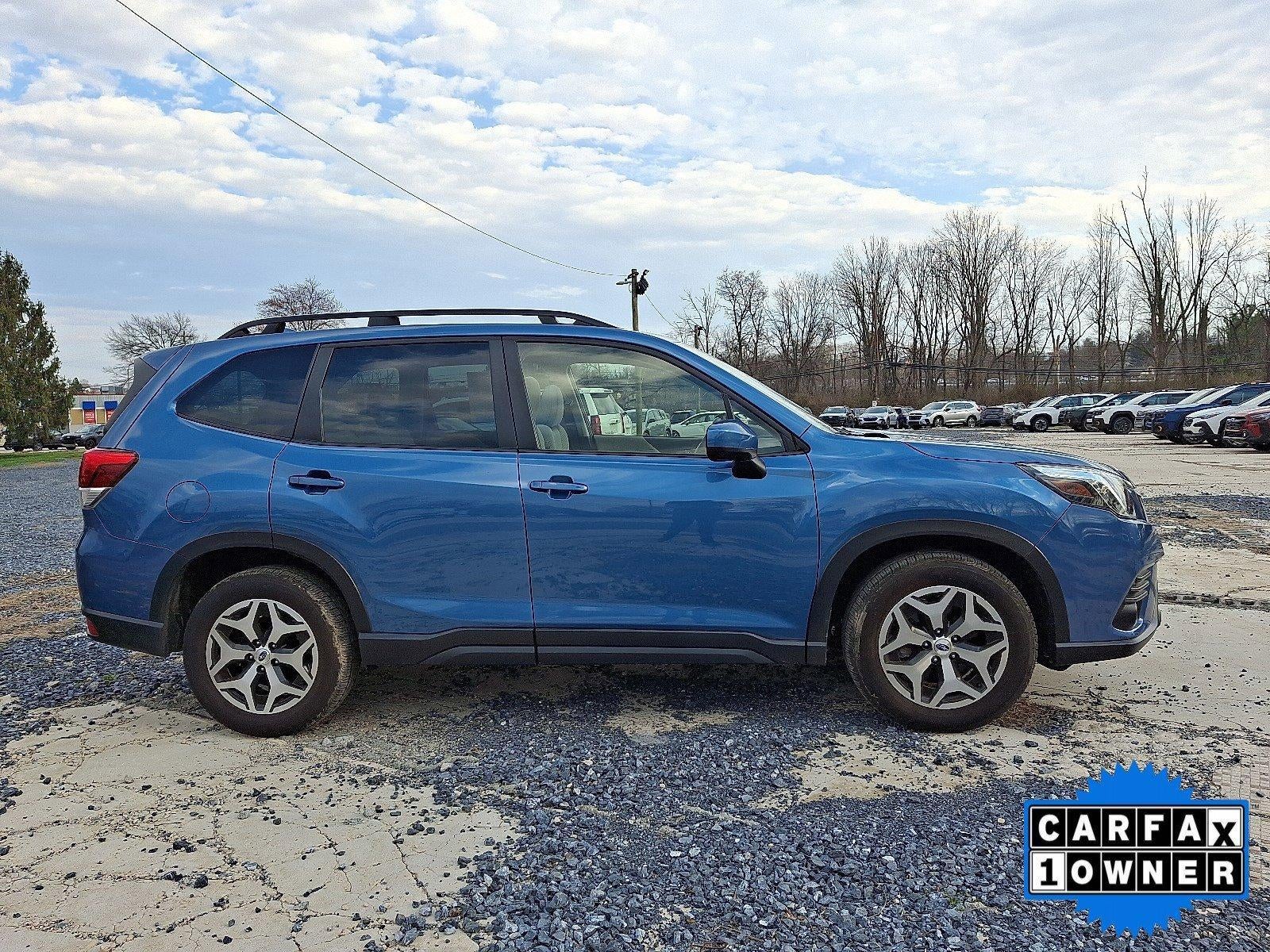 2022 Subaru Forester Premium CVT