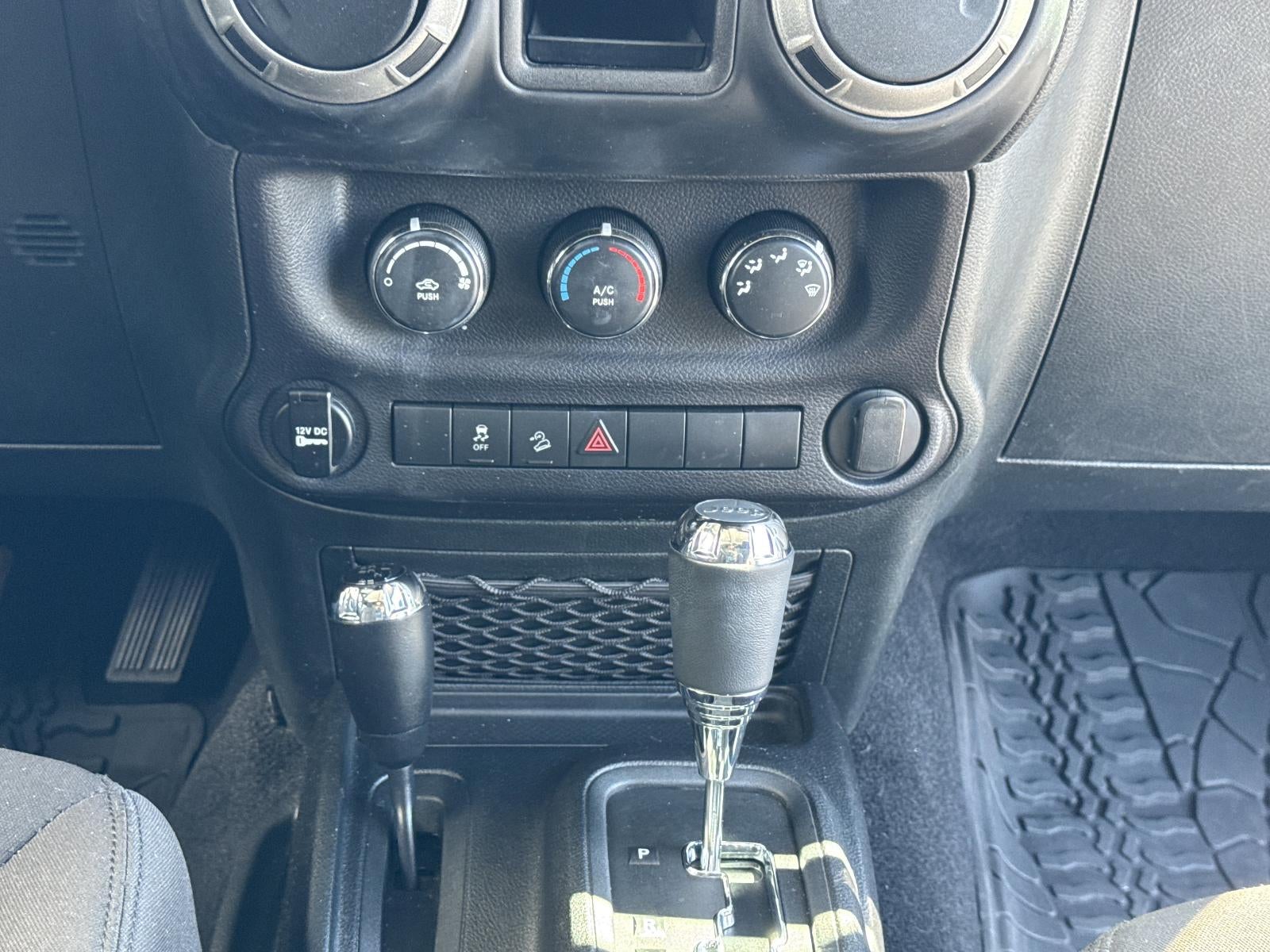 2014 Jeep Wrangler 4WD 2dr Willys Wheeler
