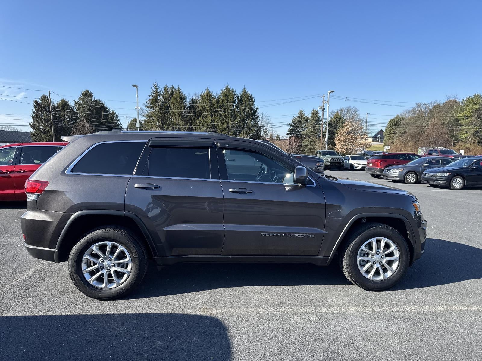 2021 Jeep Grand Cherokee Laredo X 4x4
