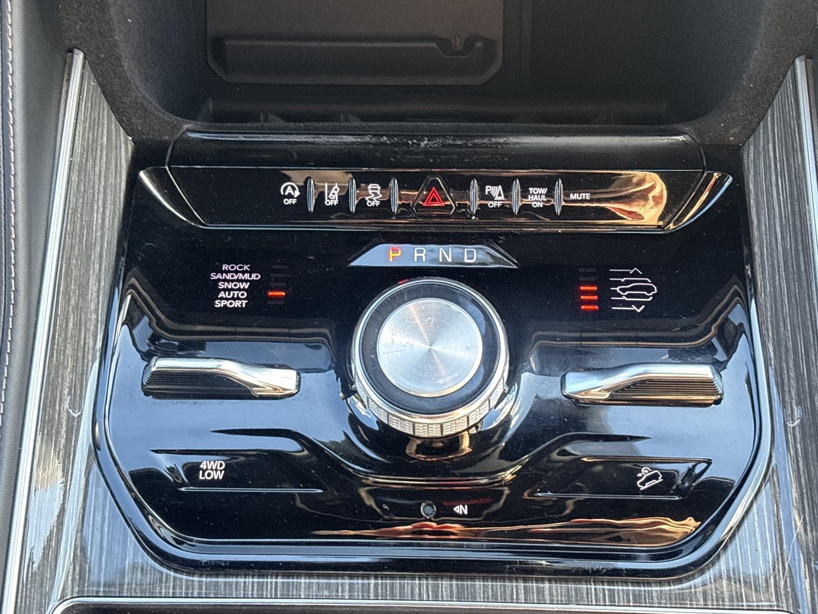 2022 Jeep Wagoneer Series III 4x4