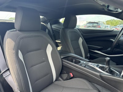 2016 Chevrolet Camaro 2dr Coupe 1LT