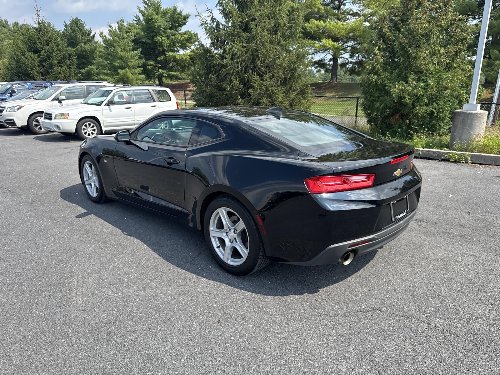 2016 Chevrolet Camaro 2dr Coupe 1LT