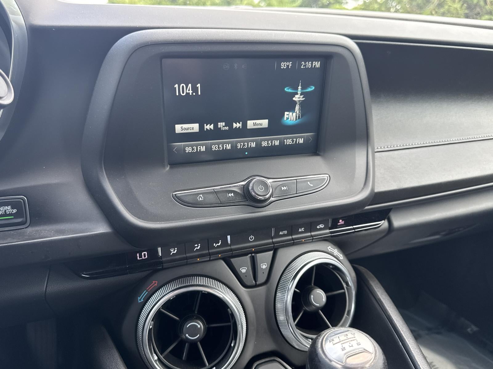 2016 Chevrolet Camaro 2dr Coupe 1LT