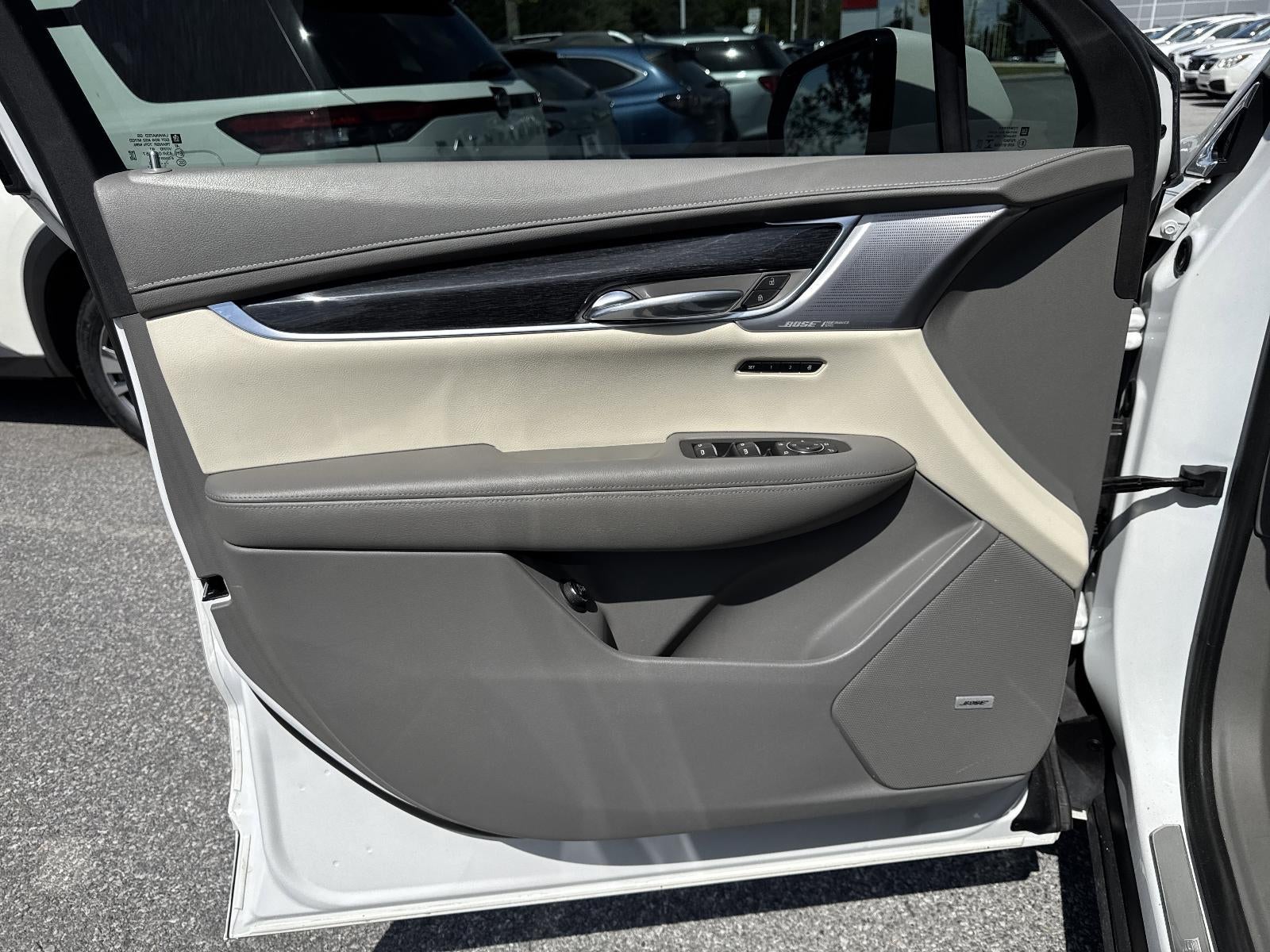 2022 Cadillac XT6 AWD 4dr Premium Luxury