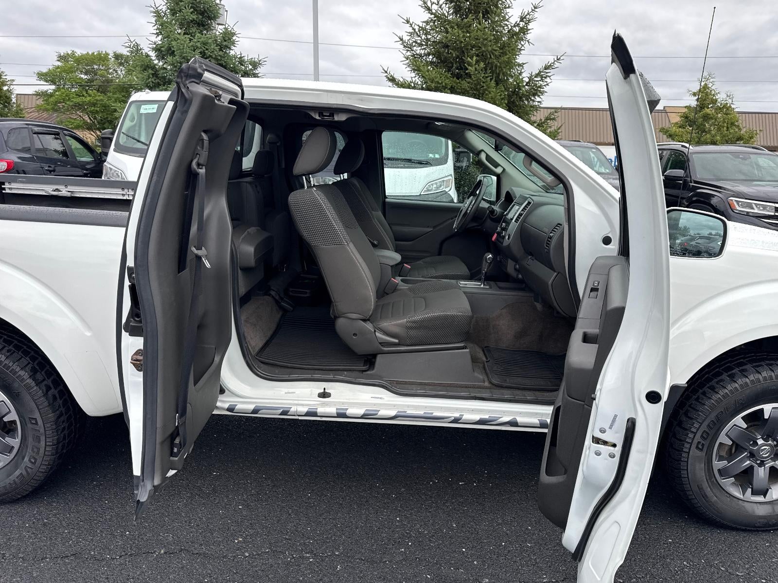 2015 Nissan Frontier 4WD King Cab Auto PRO-4X