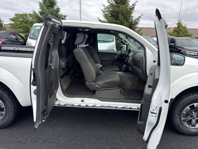 2015 Nissan Frontier 4WD King Cab Auto PRO-4X