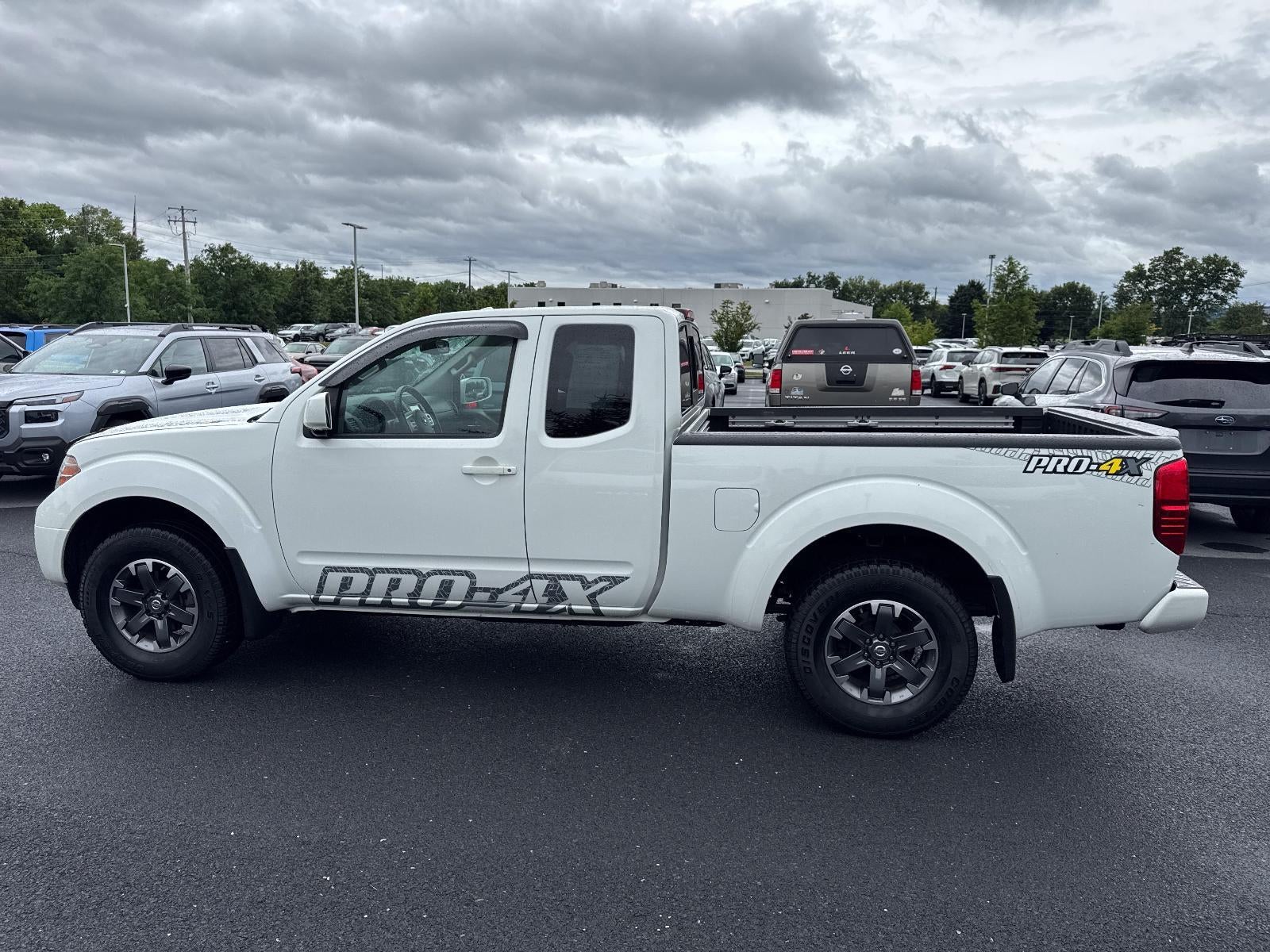 2015 Nissan Frontier 4WD King Cab Auto PRO-4X