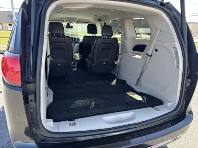 2017 Chrysler Pacifica Touring-L FWD