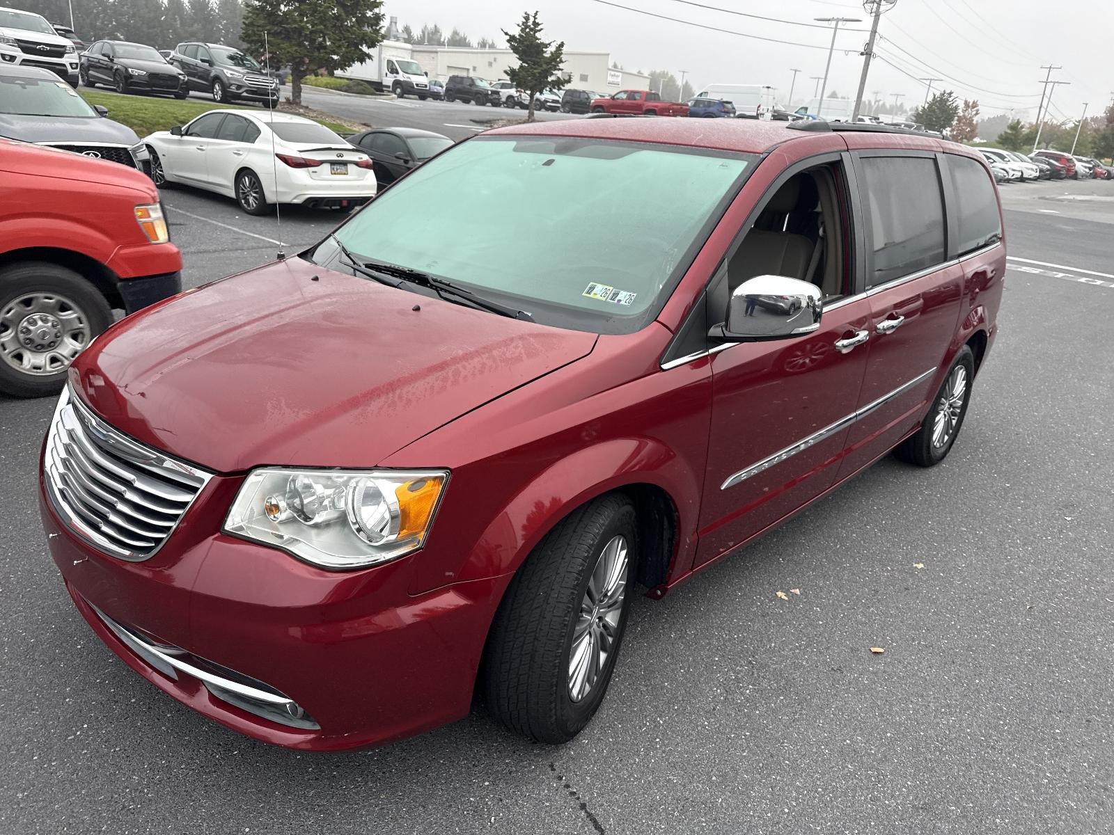 2014 Chrysler Town & Country 4dr Wgn Touring-L