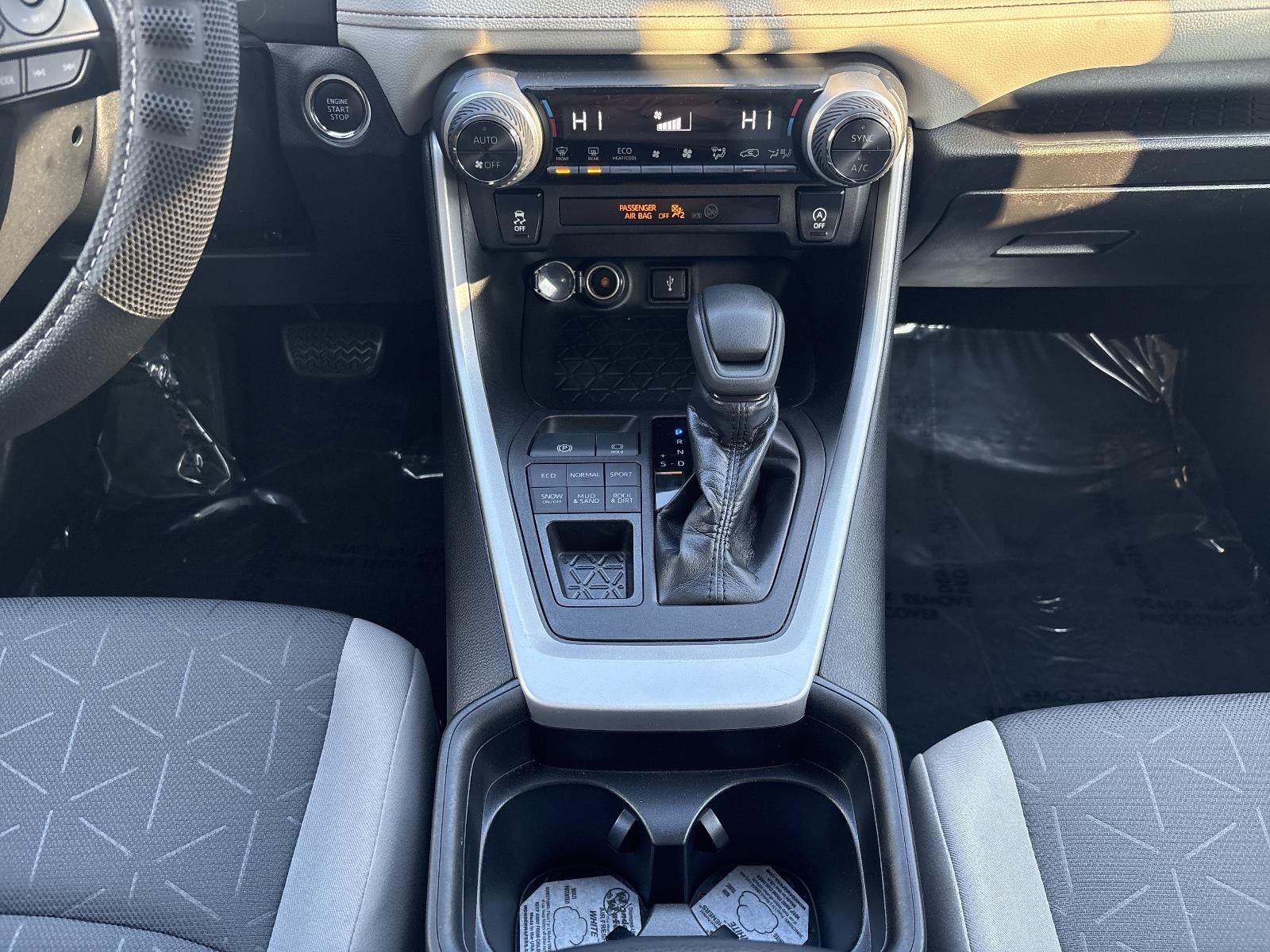 2021 Toyota RAV4 XLE AWD (Natl)