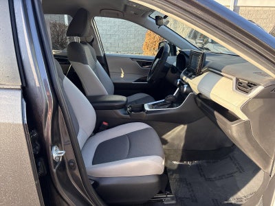 2021 Toyota RAV4 XLE AWD (Natl)