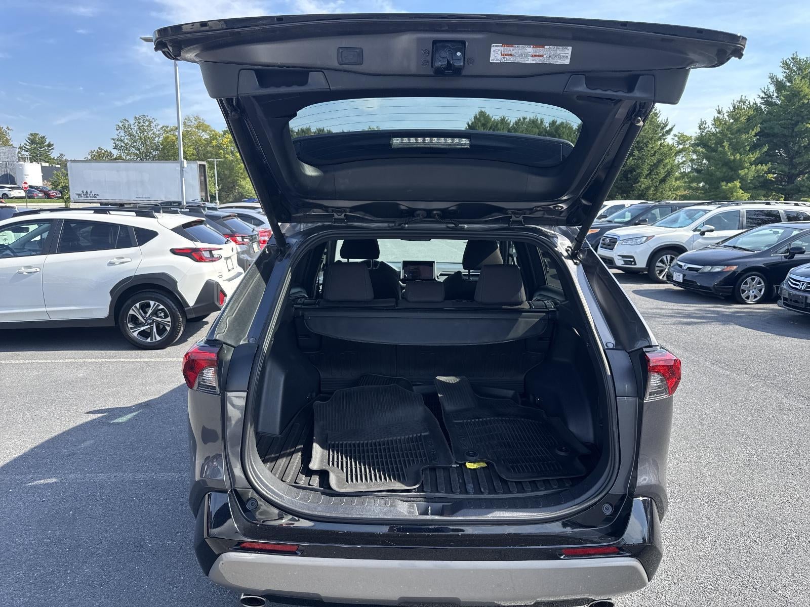 2024 Toyota RAV4 Hybrid SE AWD (Natl)