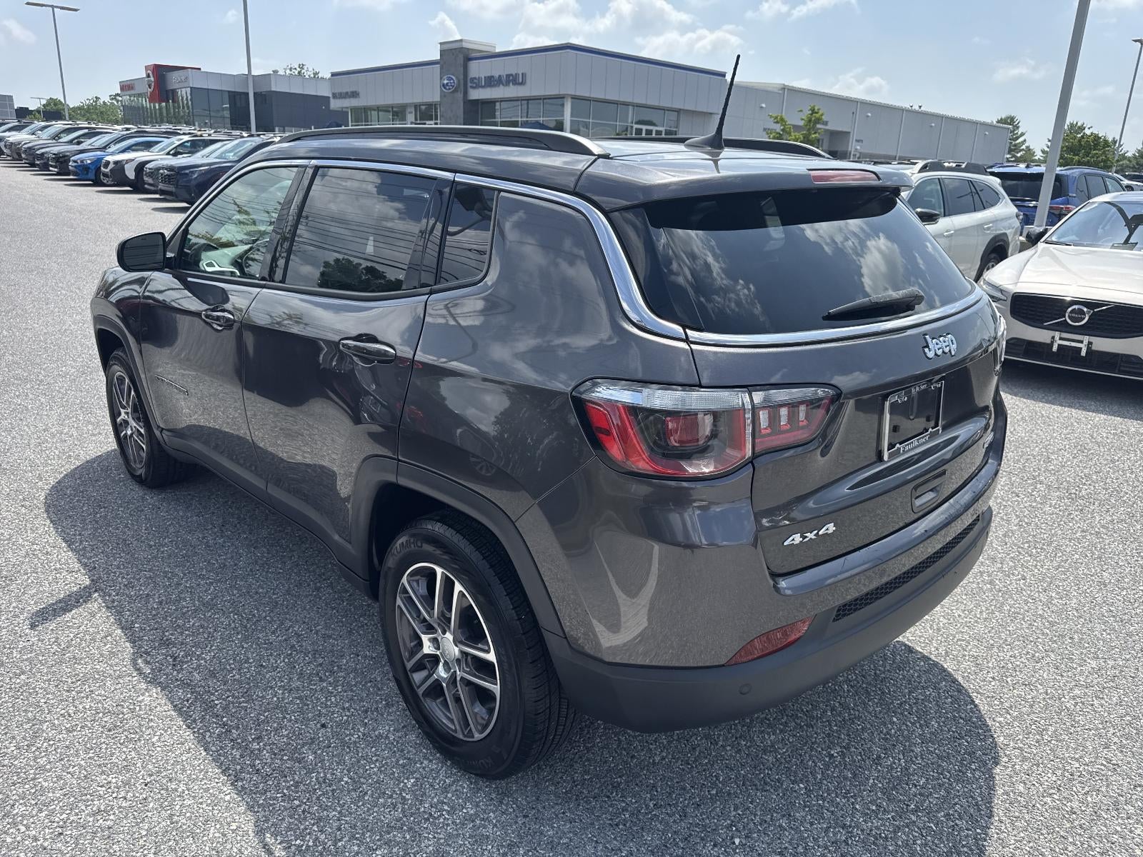 2020 Jeep Compass Latitude w/Sun/Safety Pkg 4x4