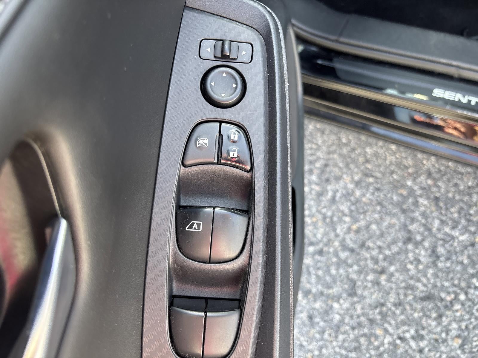 2020 Nissan Sentra SV CVT