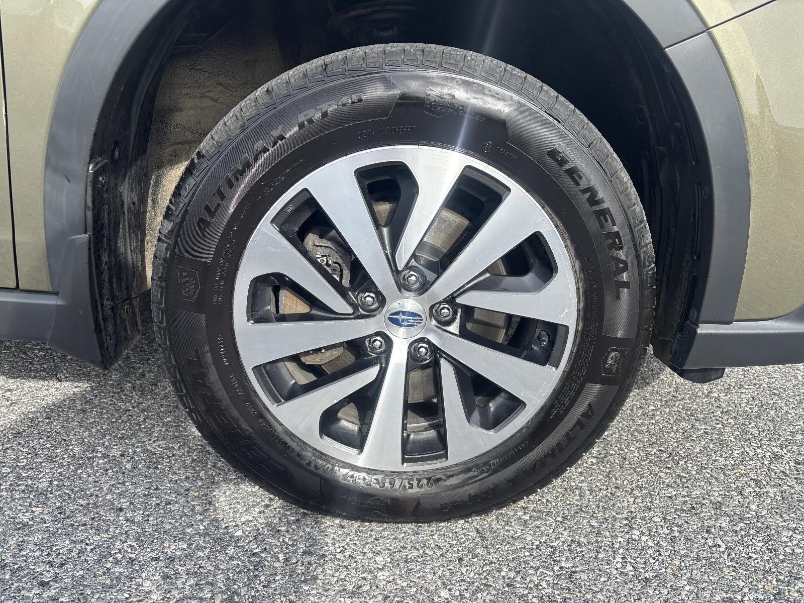 2022 Subaru Outback Premium CVT