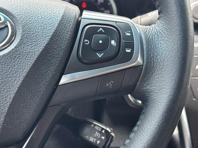 2017 Toyota Camry SE Auto (SE)