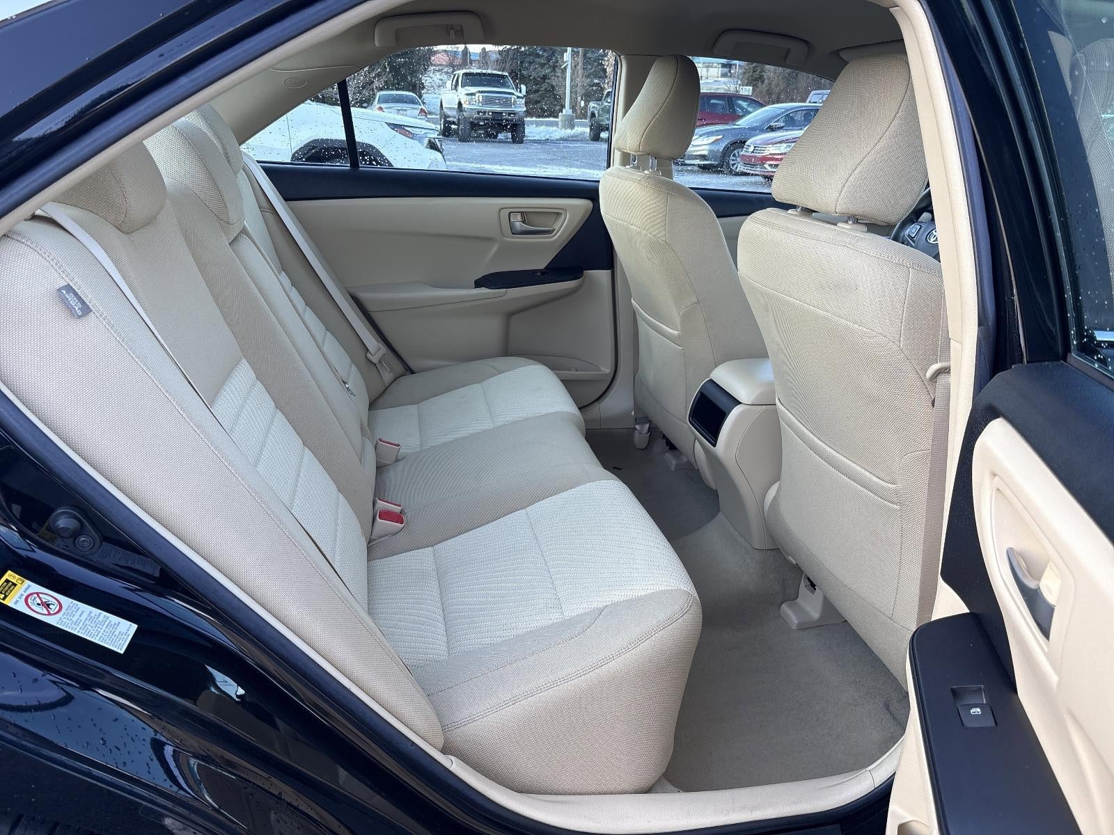 2017 Toyota Camry LE Auto (SE)