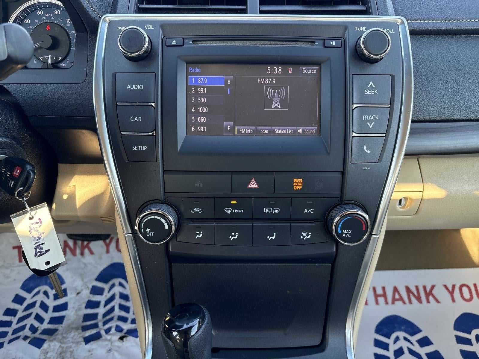 2017 Toyota Camry LE Auto (SE)