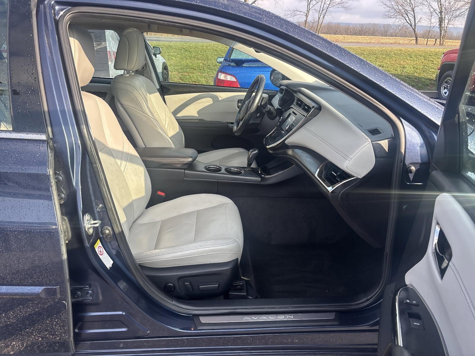 2017 Toyota Avalon Limited (Natl)