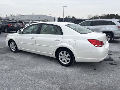 2010 Toyota Avalon 4dr Sdn XLS (Natl)