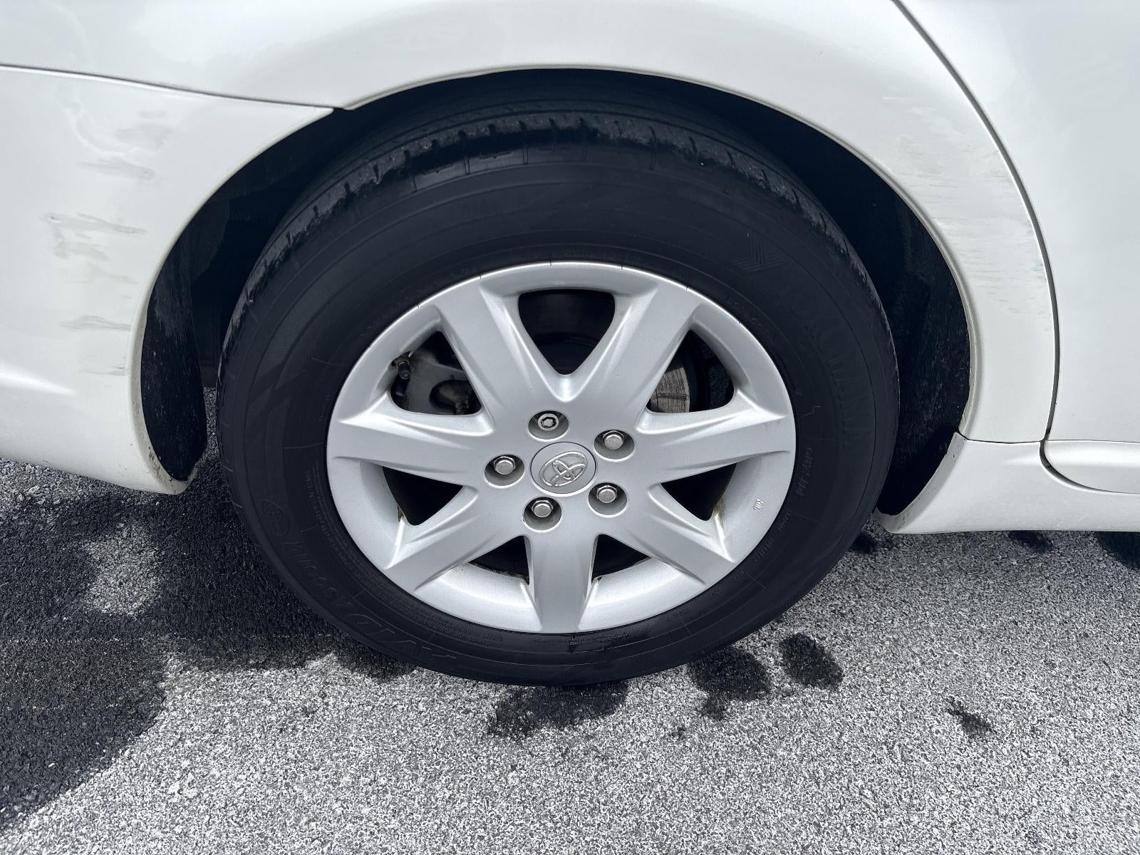 2010 Toyota Avalon 4dr Sdn XLS (Natl)