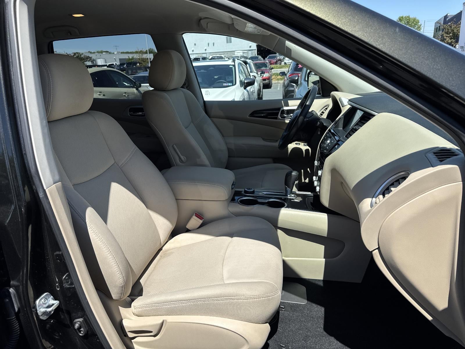 2017 Nissan Pathfinder 4x4 SV