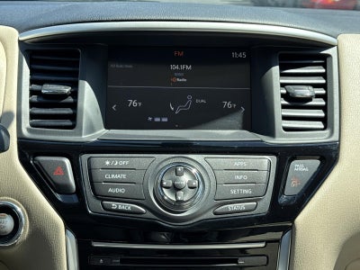 2017 Nissan Pathfinder 4x4 SV