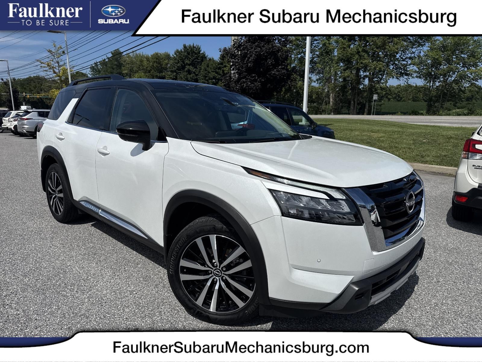 2025 Nissan Pathfinder Platinum 4WD