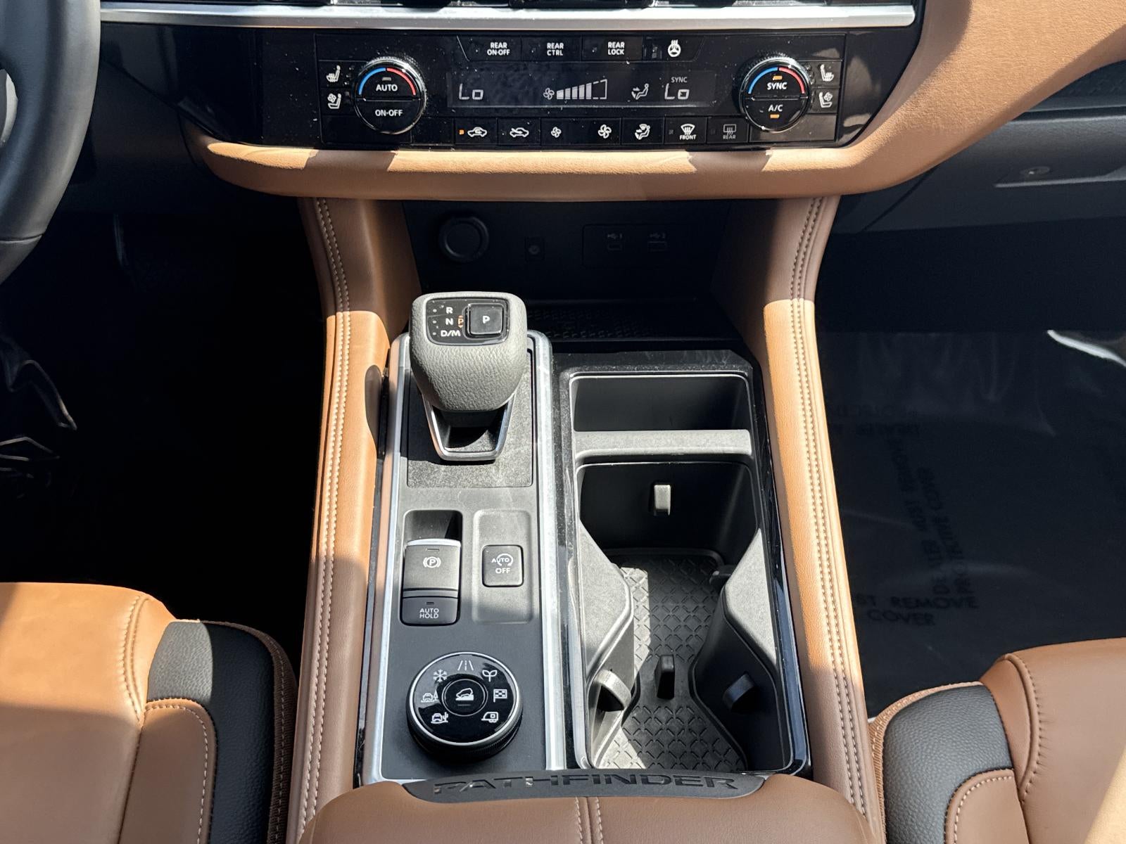 2025 Nissan Pathfinder Platinum 4WD