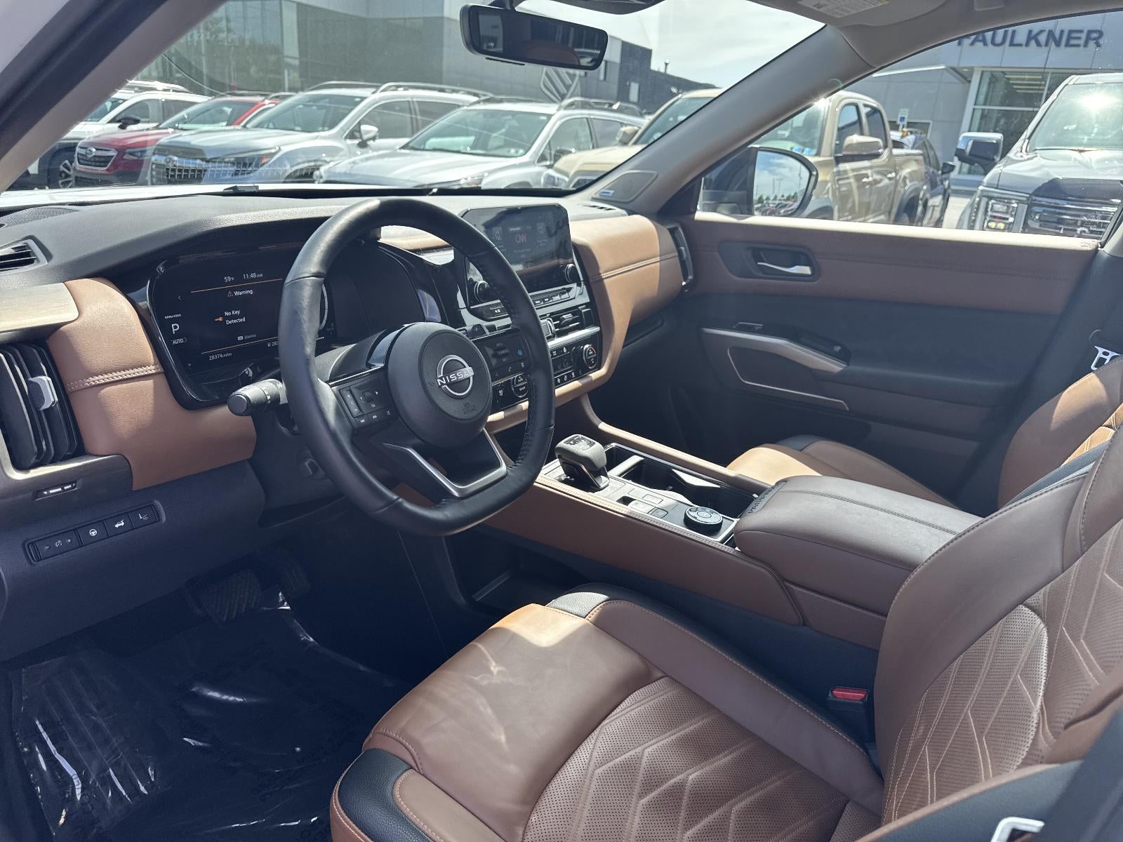 2025 Nissan Pathfinder Platinum 4WD