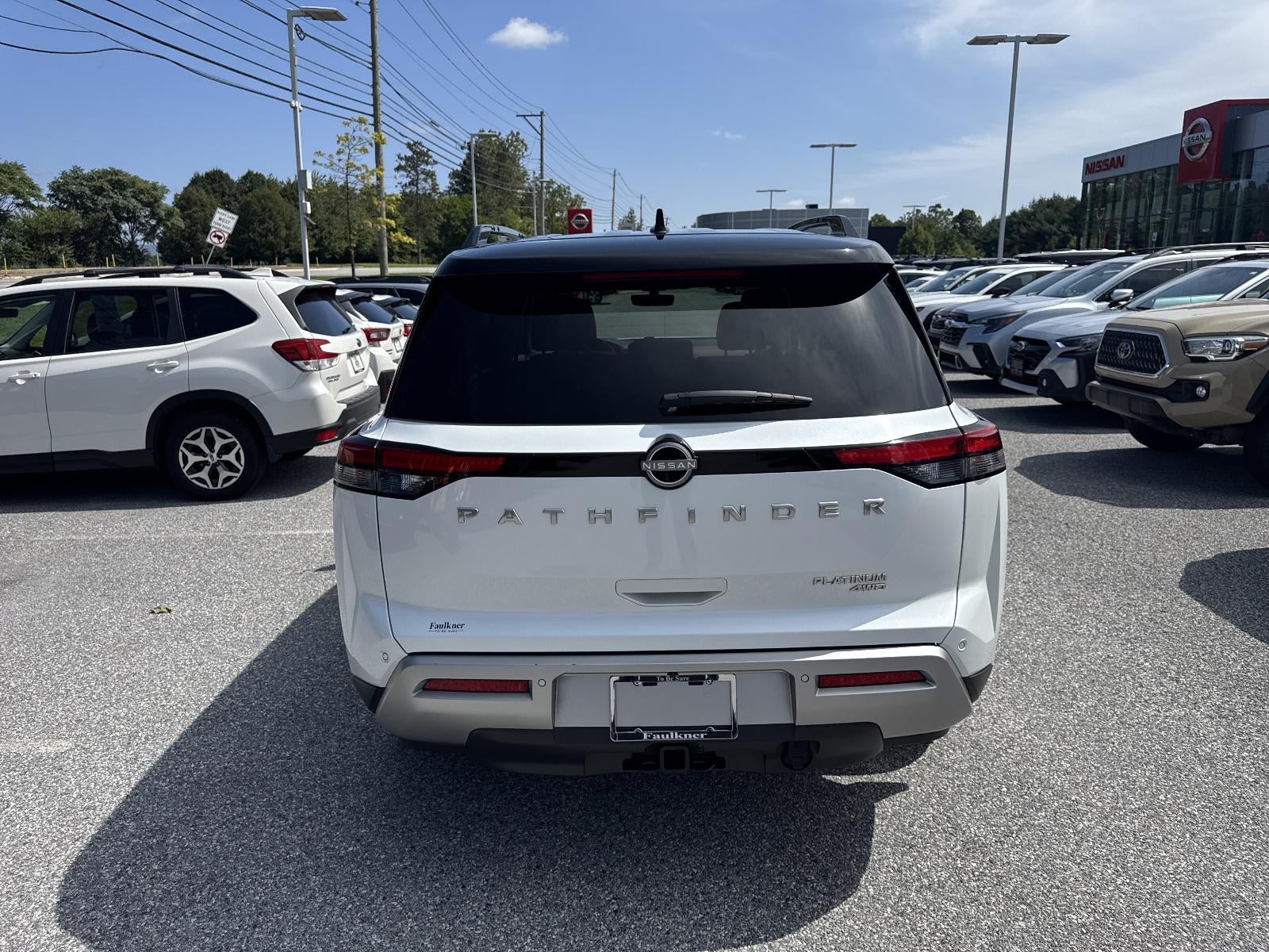 2025 Nissan Pathfinder Platinum 4WD