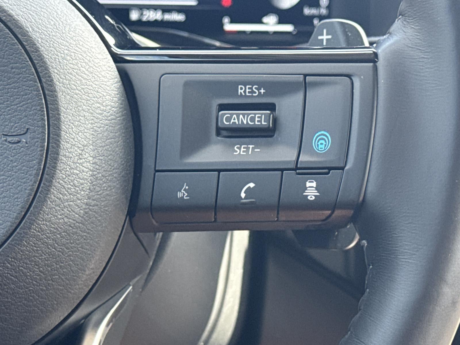 2025 Nissan Pathfinder Platinum 4WD