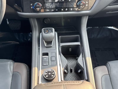 2024 Nissan Pathfinder Platinum 4WD