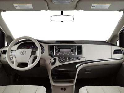 2013 Toyota Sienna 5dr 7-Pass Van V6 XLE AWD (Natl)