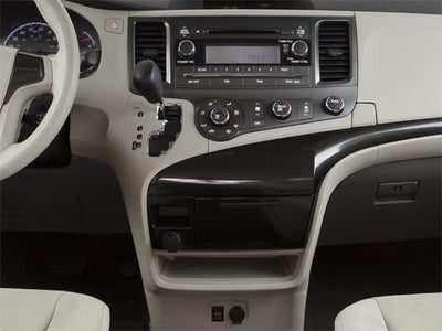 2013 Toyota Sienna 5dr 7-Pass Van V6 XLE AWD (Natl)