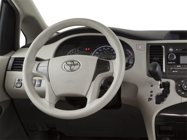 2013 Toyota Sienna 5dr 7-Pass Van V6 XLE AWD (Natl)