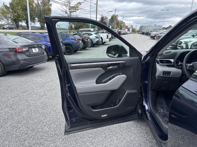 2021 Toyota Highlander Platinum AWD (Natl)