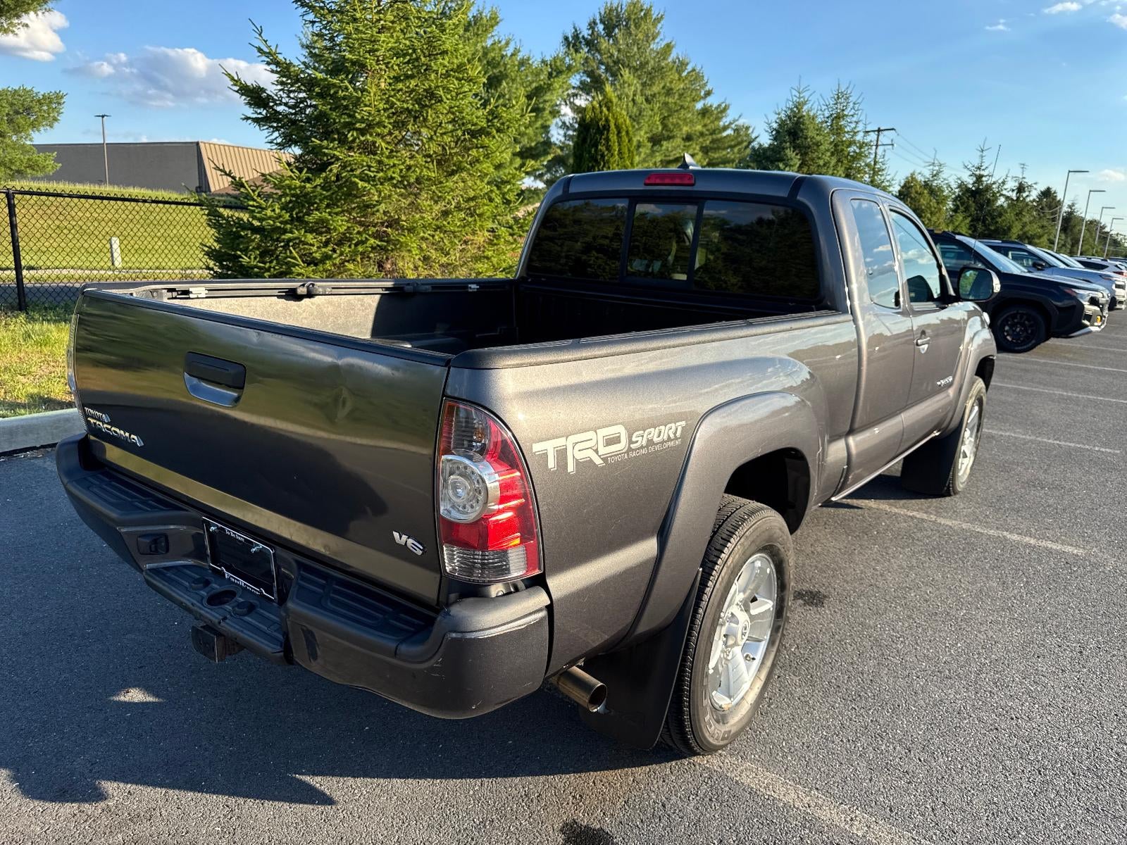 2015 Toyota Tacoma 4WD Access Cab Standard Bed V6 Automatic (SE)