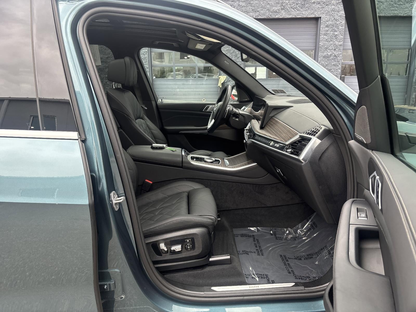 2025 BMW X5 xDrive40i Sports Activity Vehicle