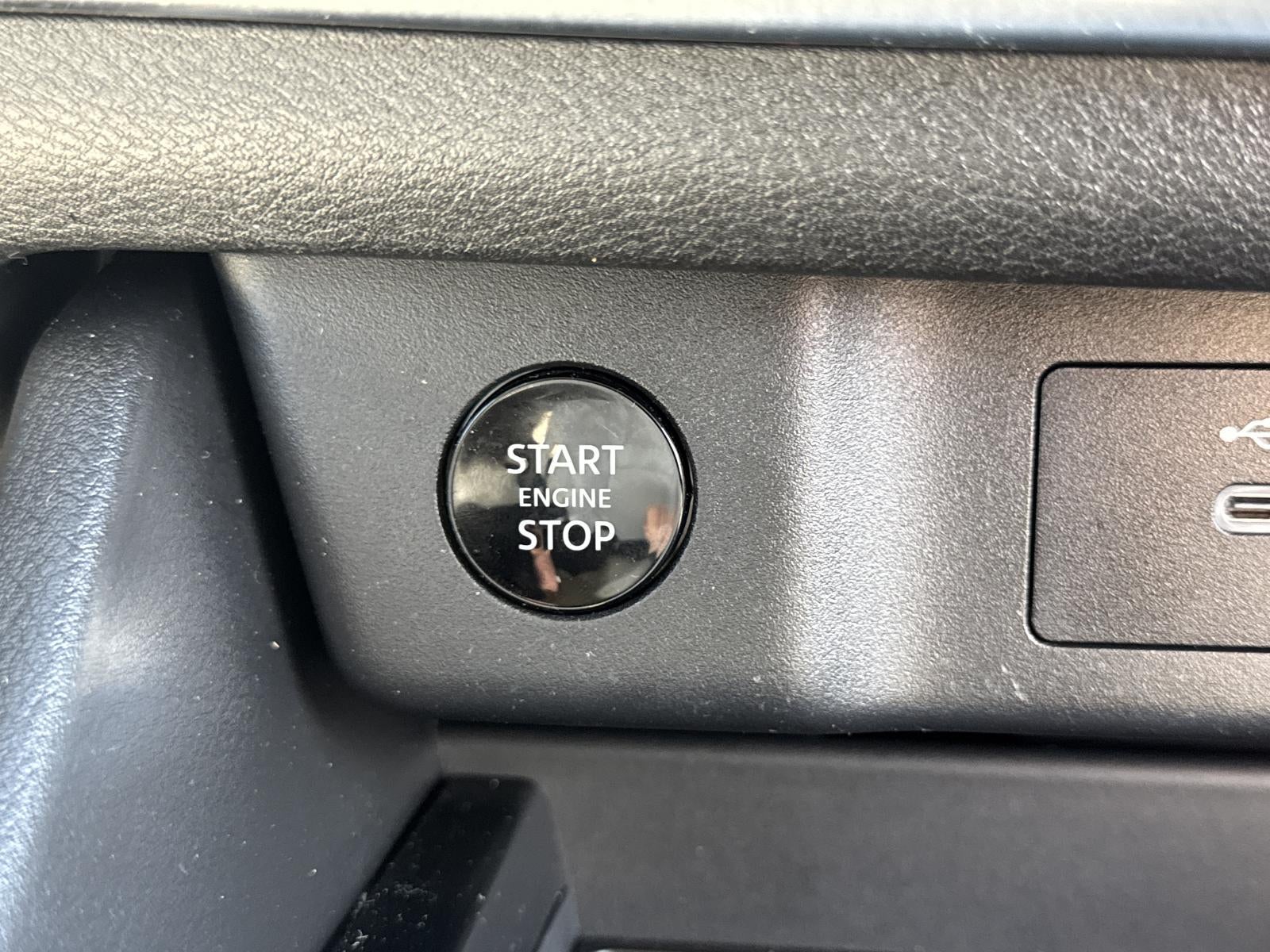 2024 Nissan Rogue AWD SV